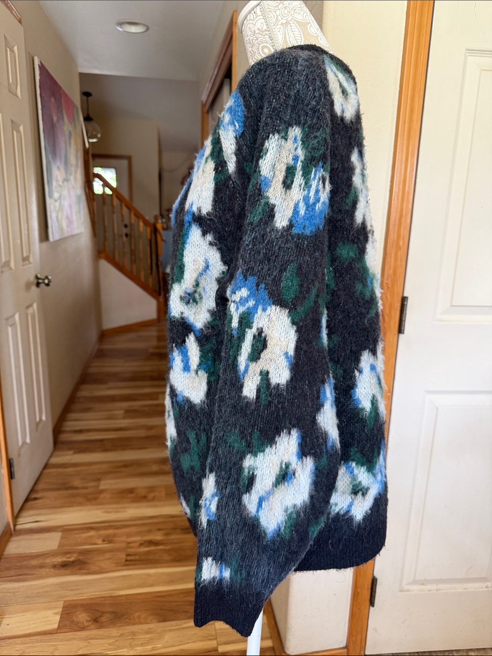 💥3/$12 SALE💥 Hazel floral cardi - Picture 4 of 5